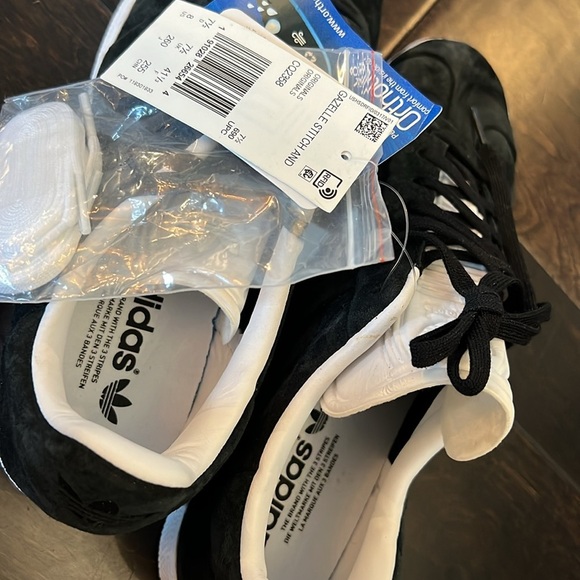 Adidas gazelle stitch and Turn black suede men’s 8 NWT - Picture 11 of 11